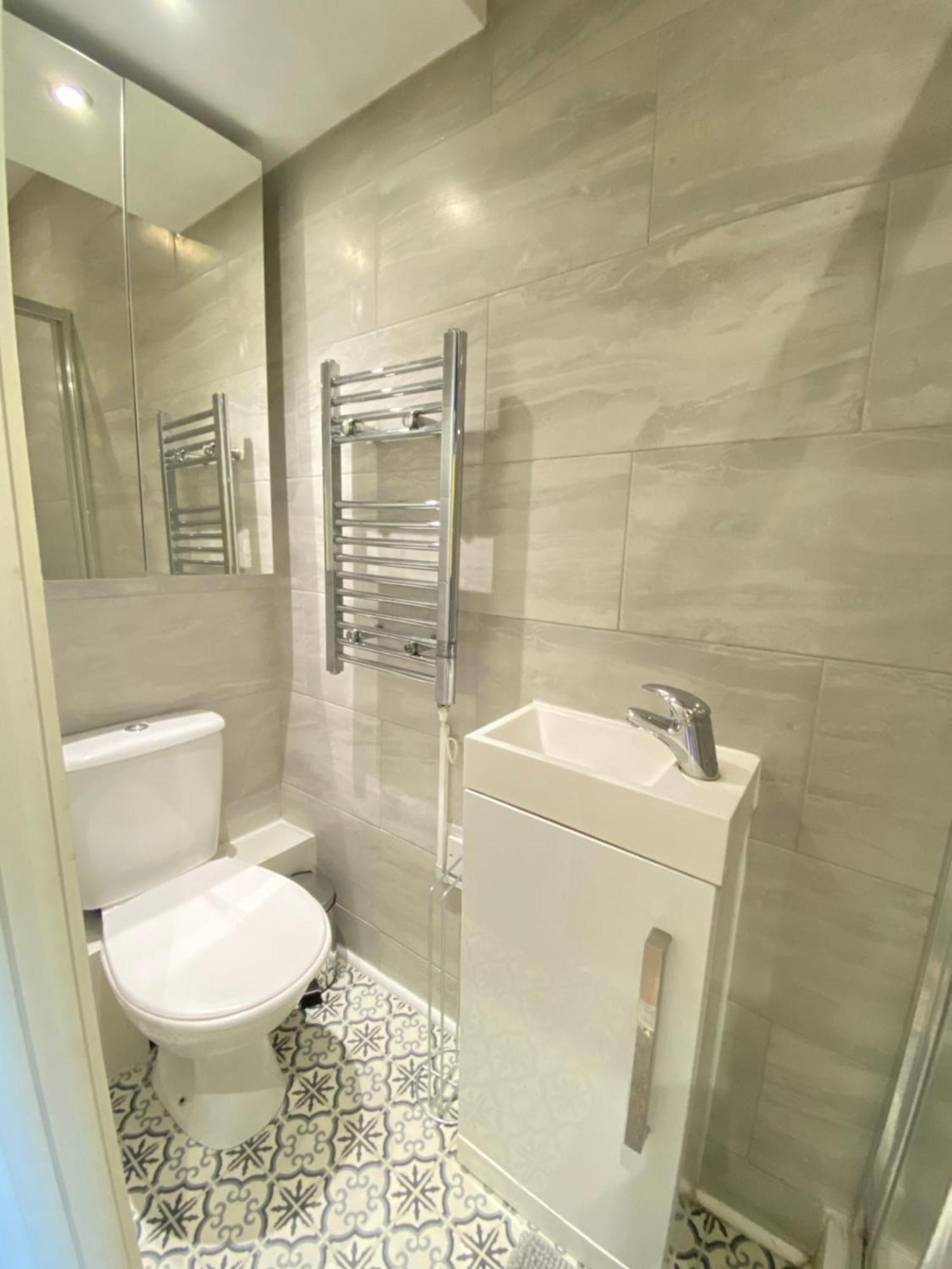 לונדון Cozy En-Suite Near Stratford מראה חיצוני תמונה
