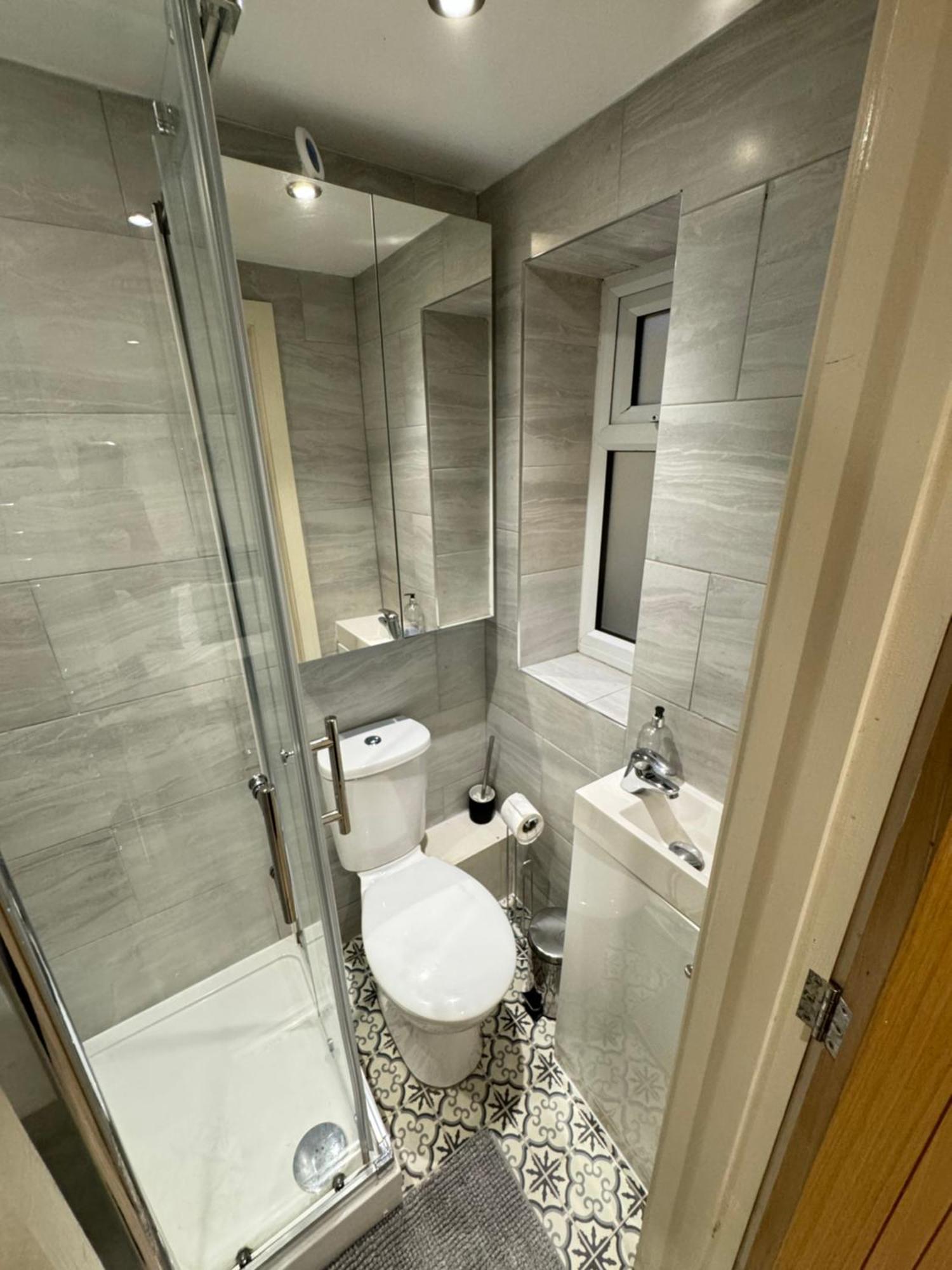 לונדון Cozy En-Suite Near Stratford מראה חיצוני תמונה