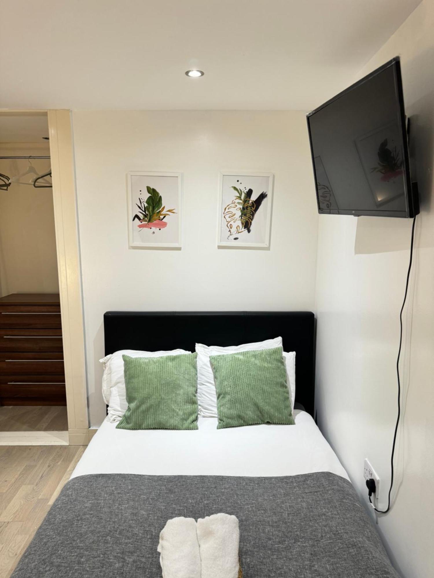 לונדון Cozy En-Suite Near Stratford מראה חיצוני תמונה